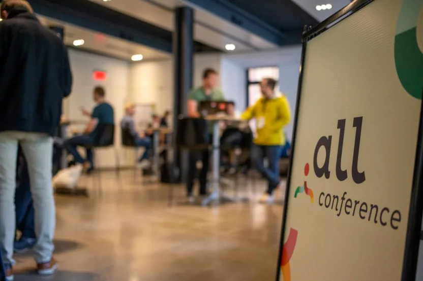 Dot All 2019 Schild