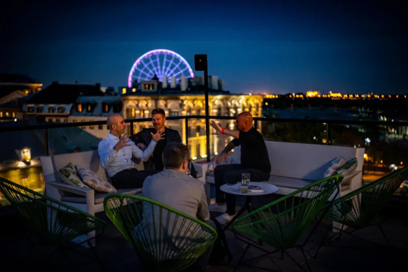 Dot All 2019 bei Nacht