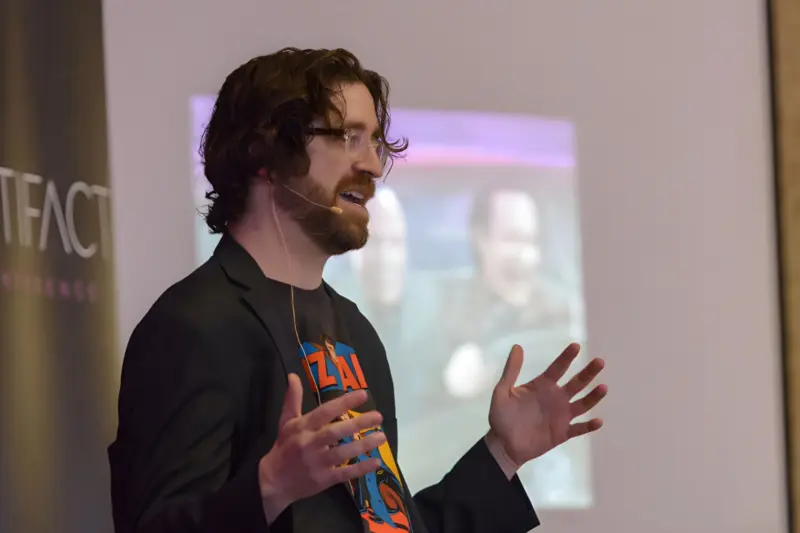 Christopher Schmitt